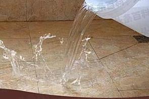 东河漏水维修 免砸砖防水材料该如何施工